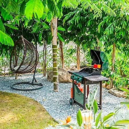 In Chlorakas Sleeps 8 With Pool Air Con And Wifi Villa *